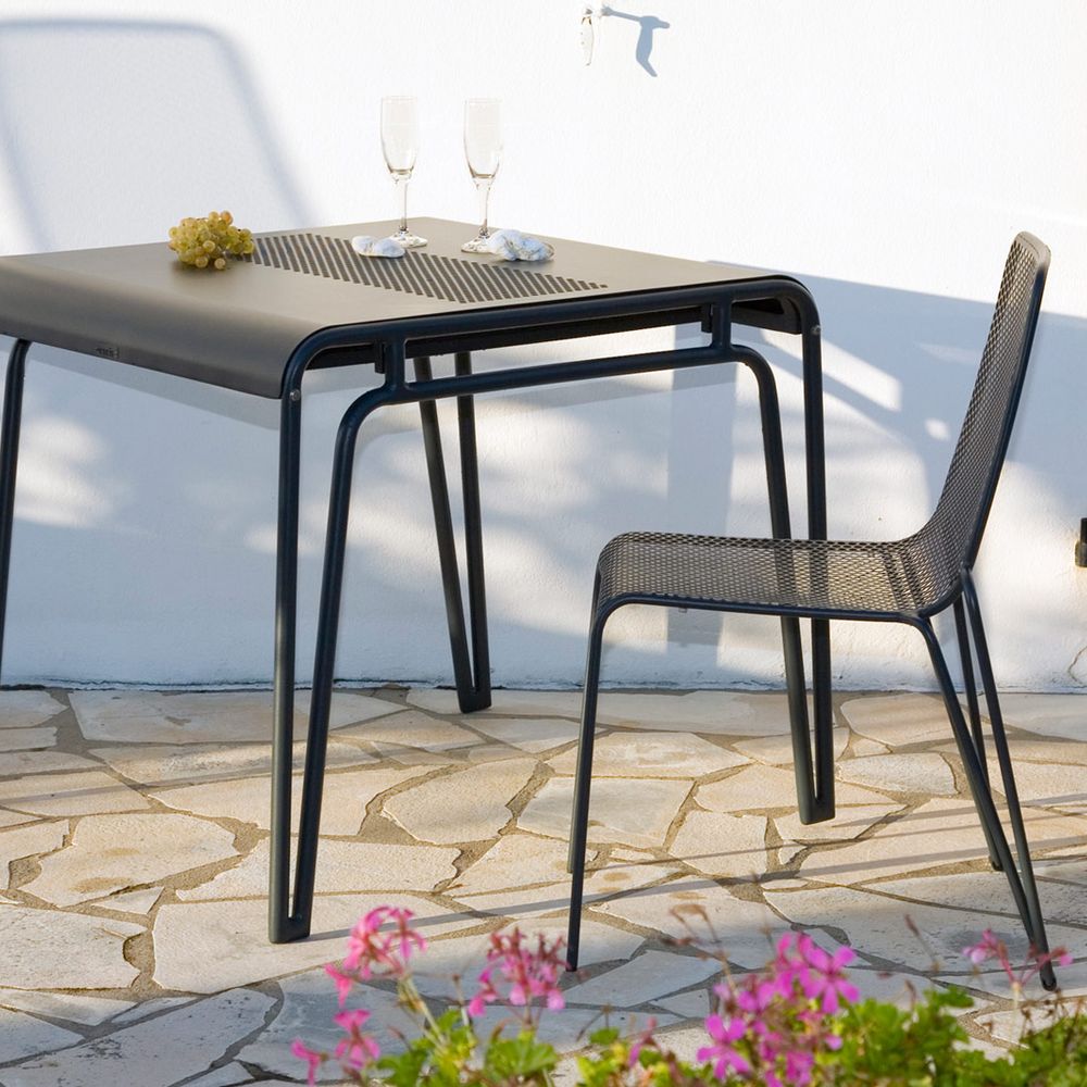 Square Steel Table Design Square steel table - Coffee tables - EZEÏS - Steel | MOM