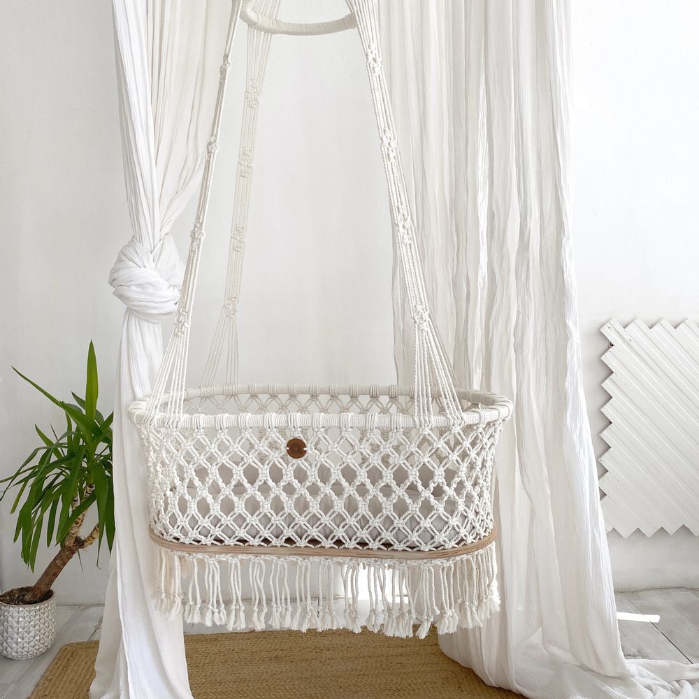Berceau Suspendu Hamac Bébé Macramé Coton – Lit Nomade Bohème Blanc, 0-2 Ans, Ultra Confort & Décoratif
