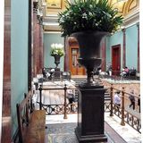 Pots de fleurs - Urne romaine - CAPITAL GARDEN PRODUCTS LTD