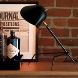 Lampes à poser - LAMPE TRIPODE. - EDITIONS SERGE MOUILLE
