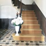 Vases - Vase sur pied Paris. Design par Mathilde Carron-Astier de Villatte - CARRON PARIS