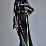 Unique pieces - Leather sculpture, woman with black and white dress - ANNIE DELEMARLE SCULPTURE CUIR