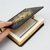 Gifts - Flask in a book - SUCK UK