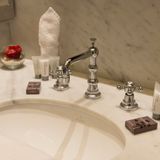 Sinks - 1920-1921 | 3-hole washbasin mixer - RVB