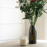 Vases - Vase décoratif - IWAS - THE ONLY WAY IS UP