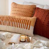 Couettes et oreillers - Coussin lombaire Terra Stripe - 12 x 34 pouces - CASA AMAROSA