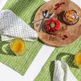 Table linen - Set de table (par 2) 100% lin - encadré 35x50 - Motif ARRASTA PÉ couleur vert ABACATE - SABIÁ DESIGN