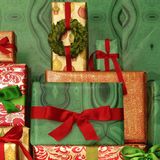 Other Christmas decorations - Christmas in the Air gift wrap with gold foil. - CASPARI