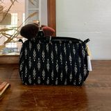 Pochettes - Trousse de toilette à motifs ethniques noir et blanc Nasik - TERRE AMBRÉE