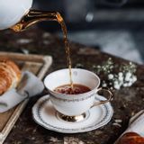 Tasses et mugs - Tasse avec soucoupe - Anima Gemella 2 - HILKE COLLECTION AB