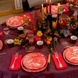 Cadeaux - assiette en céramique violet et rouge STYX - IOM INES-OLYMPE MERCADAL