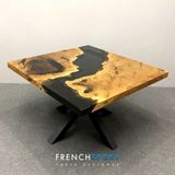 Tables Salle à Manger - Table de repas carée en chêne et résine noire transparente - FRENCH EPOXY