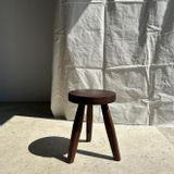 Tabourets - Petit tabouret en bois massif brun assise circulaire - LIEBLING'S - OFFICE OBJETS