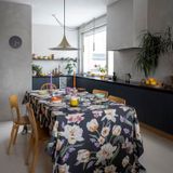 Table cloths - Helmililja Tablecloth Dark Grey 145x250 cm - PENTIK