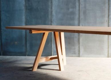 Dining Tables - TRESTLE table - HEERENHUIS MANUFACTUUR