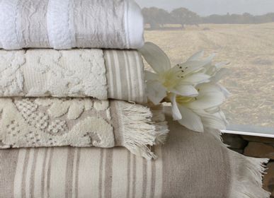Serviettes de bain - SERVIETTES ÉPONGE DE LUXE - MIA ZARROCCO - FINE LINENS