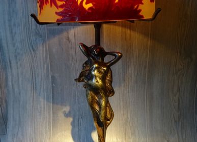 Lampes à poser - Lampes en verre gravé multicouches, style Gallé, Art Nouveau. - TIEF