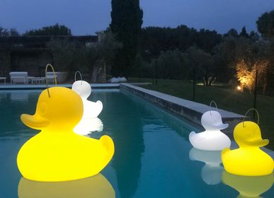 Outdoor space equipments - FLOATING LAMP - The Duck Duck Lamp XL - WHITE - GOODNIGHT LIGHT