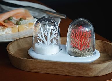 Caskets and boxes - Coral Salt and Pepper Shaker - Ocean Kitchen Collection: Eco-Friendly Materials 100% recyclable - QUALY DESIGN OFFICIAL