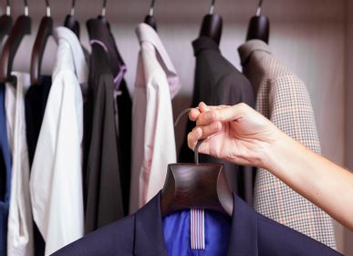 Homewear - Luxury Hangers for Suit and Shirt - Matte Walnut - MON CINTRE