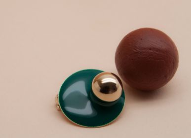 Jewelry - Circle Disc Pin - LES FEMMES À BARBES