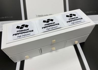 Autres objets connectés  - Boîtes en papier pour étiquettes tissées - SHUN SUM GROUP LTD.