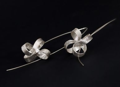 Orfèvrerie - Boucles d'oreilles MOEBIUS. En argent sterling, fabriqué à la main - CHIARA DE FILIPPIS