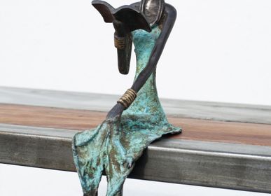 Sculptures, statuettes et miniatures - Statue bronze " femme assise". - MOOGOO  PASSERAILES