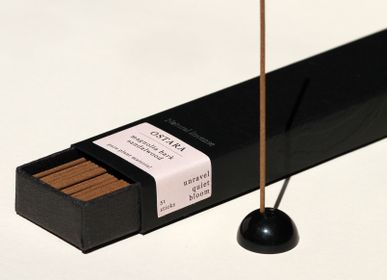 Design objects - Ostara (magnolia bark, sandalwood) Plant-based Incense Sticks - UME
