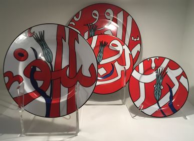 Design objects - Red Collection_Diner plate - CALLIGRAPHY