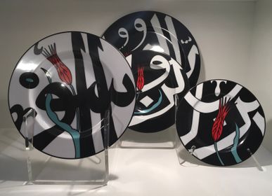 Design objects - Black Collection _ Dinner plates - CALLIGRAPHY