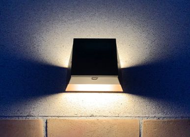 Outdoor floor lamps - BTS 125 solar pathway light - LYX LUMINAIRES