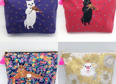 Embroidered Liberty Print Fabric Pouch Violin Cat Caracal Java Sparrow Clutches Keora Keora Goods Jp Cotton Mom