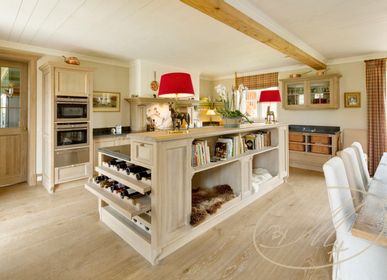 Meubles de cuisines  - Cuisine - classique avec îlot et rangement à vin - BY MH - MARTIN HAUSNER, GASTRO INTERIEUR
