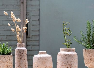 Vases - Wood pulp vases, hanging planters and flowerpots - KINTA