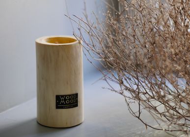 Gifts - SILKY M | Interior candle made of wood, beeswax and natural oils - WOOD MOOD