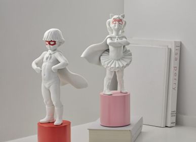 Sculptures, statuettes and miniatures - Little Heroes Collection - Lladró Handmade Porcelain Children Sculpture  - LLADRÓ
