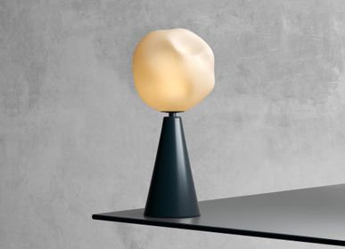 Outdoor decorative accessories - Astra Charging lamp - VICTORIA MAGNIANT POUR GALERIE V