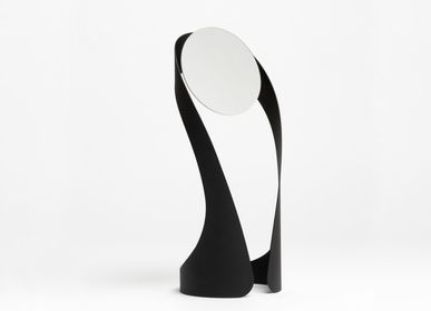 Design objects - Magnifying mirror Décolleté - Hoet - BELGIUM IS DESIGN