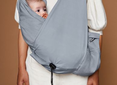 Childcare  accessories - Baby carrier izzzi - BELGIUM IS DESIGN