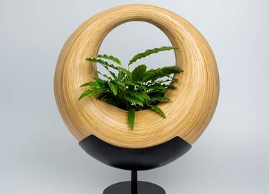 Vases - Vase en bambou fait main DONAT/cache-pots décoratifs sur support en métal noir - BAMBUSA BALI