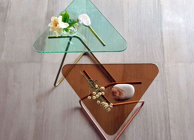 Coffee tables - The Triangle Table / Brass - KRAY STUDIO