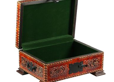 Caskets and boxes - Leather chest Maryam - MERYAN