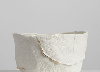 Vases - Textures gold series vase flowerpot M - ATELIER LE MOTIF
