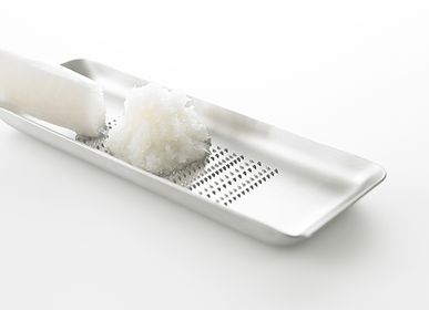 Kitchen utensils - Oros stainless steel grater from the Eatoco/YOSHIKAWA line - ABINGPLUS