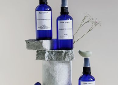 Parfums pour soi et eaux de toilette - Assainissant parfumé et nourrissant - gel antiseptique parfumé - 50, 100 et 500 ml - FLAME MOSCOW