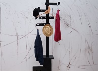 Walk-in closets - Coat Rack on Stand “The Wind Will Take Me” - LAUDREN THIERRY