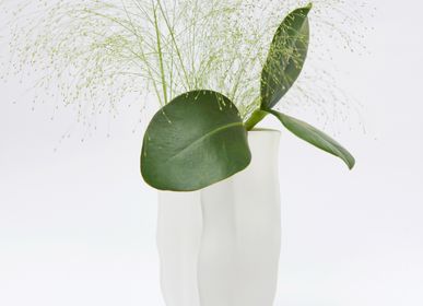 Design objects - STJERNE Vase 1 biscuit porcelain H=20cm D=11 cm - YLVAYA DESIGN