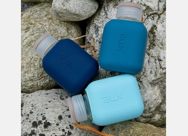 Coffee and tea - SUSTAINABLE SQUIREME. Y2  - The Cube - ENERGIZED HANDMADE PREMIUM QUALITY GLASS BOTTLE (370 ml /13 oz) PORTABLE - SQUIREME.