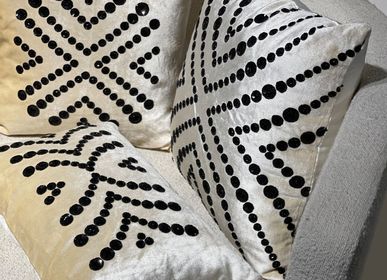 Coussins textile - Coussin Semi Classic - KANCHI BY SHOBHNA & KUNAL MEHTA